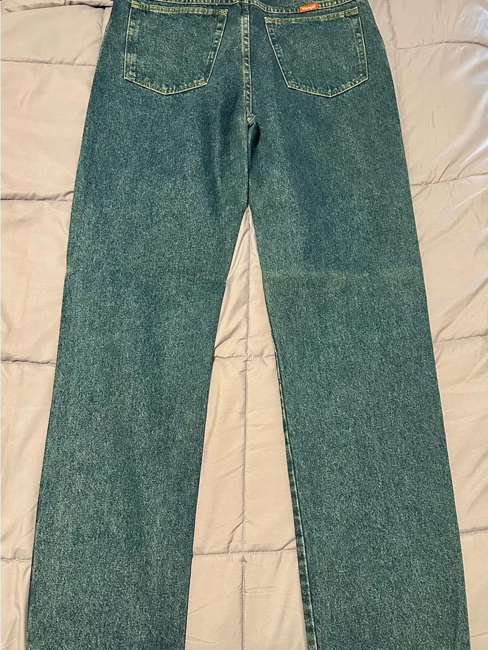 Wrangler Men's Straight-Leg Jeans in Teal Wash